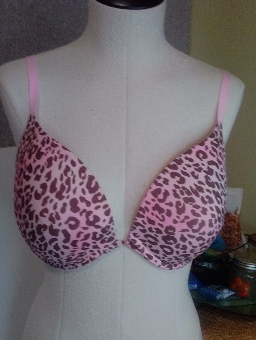 Bra "Josie Natori" Pink Leopard Print Push-Up Bra (Size 34DD)